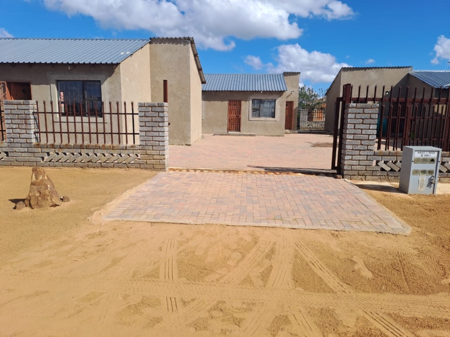 8 Bedroom Property for Sale in Rammulotsi Free State
